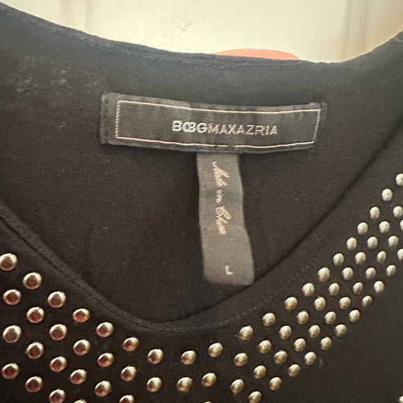 BCBG studded cold shoulder top - Picture 3 of 4